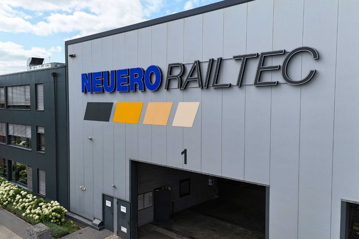 hallenfassade_neuero_railtec